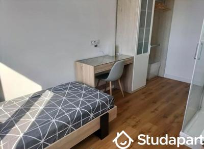 Chambre - 9 m² - 1 pièce