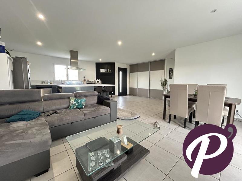 Maison - 90 m² - 3 pièces