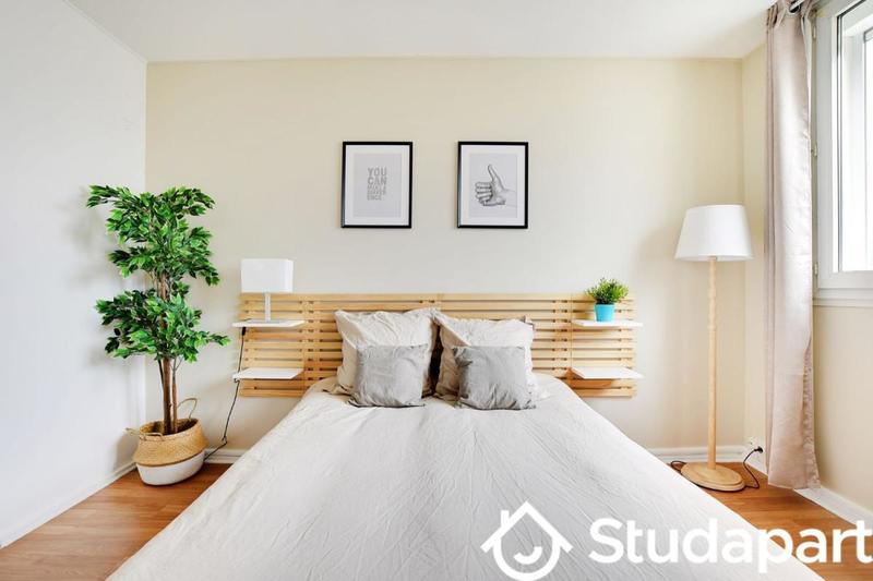 Chambre - 10 m² - 1 pièce