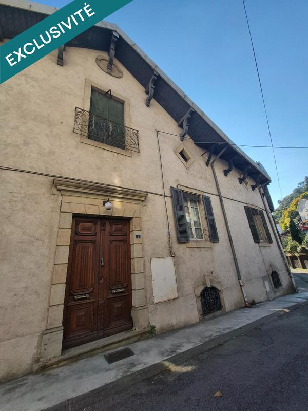 Appartement - 211 m² - 10 pièces