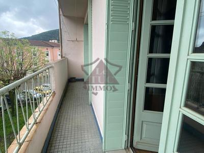 Appartement - 72 m² - 4 pièces