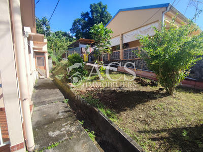 Maison - 91 m² - 5 pièces