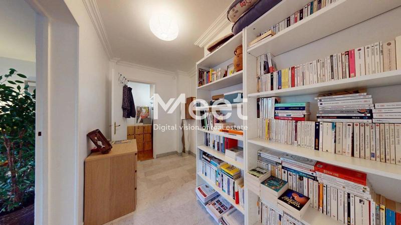 Appartement - 100 m² - 5 pièces