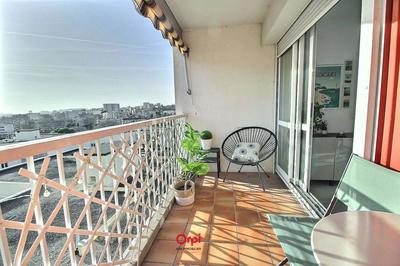 Appartement - 90 m² - 4 pièces