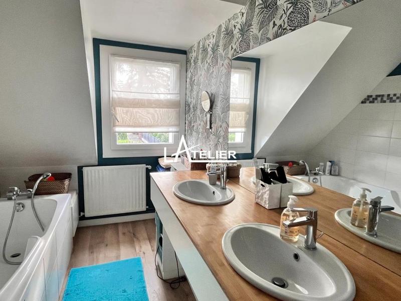 Maison - 149 m² - 7 pièces