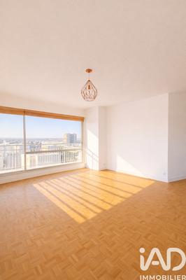 Appartement - 99 m² - 5 pièces