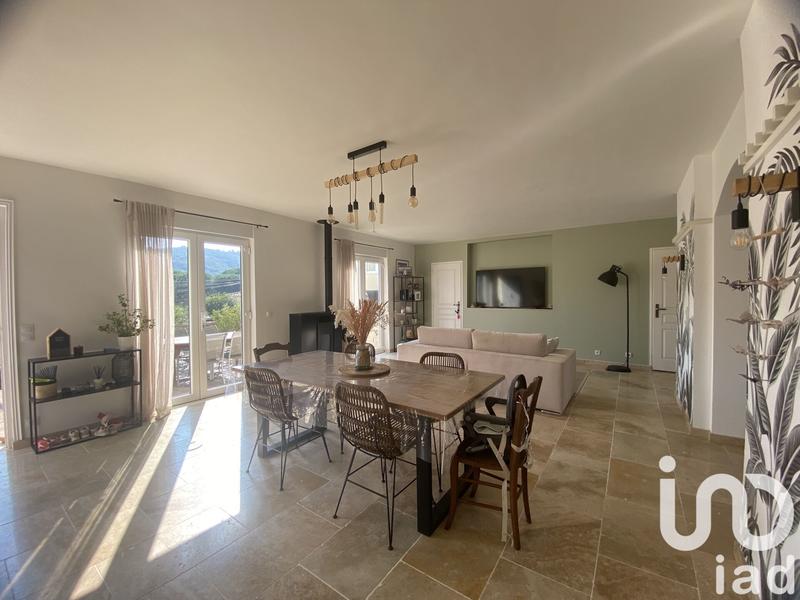 Maison - 121 m² - 4 pièces