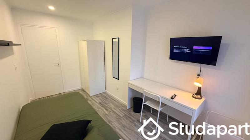 Chambre - 11 m² - 1 pièce