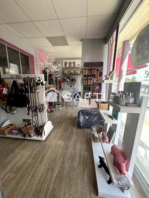 Local commercial - 50 m² - 2 pièces