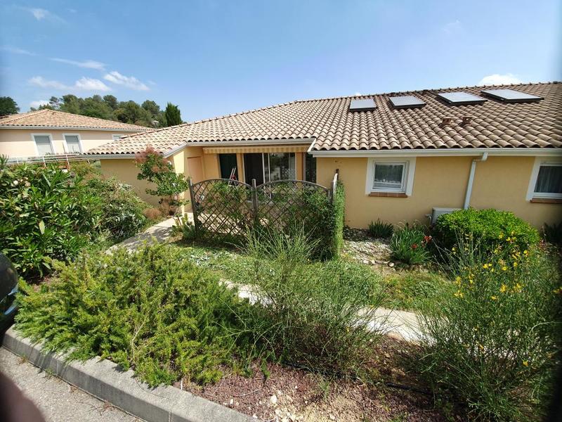 Maison - 90 m² - 3 pièces