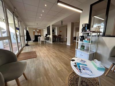 Bureau - 82 m² - 5 pièces