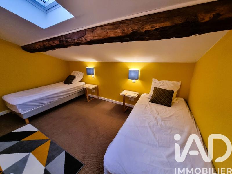 Maison - 231 m² - 13 pièces