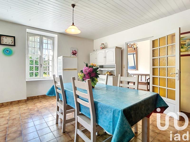 Maison - 390 m² - 4 pièces