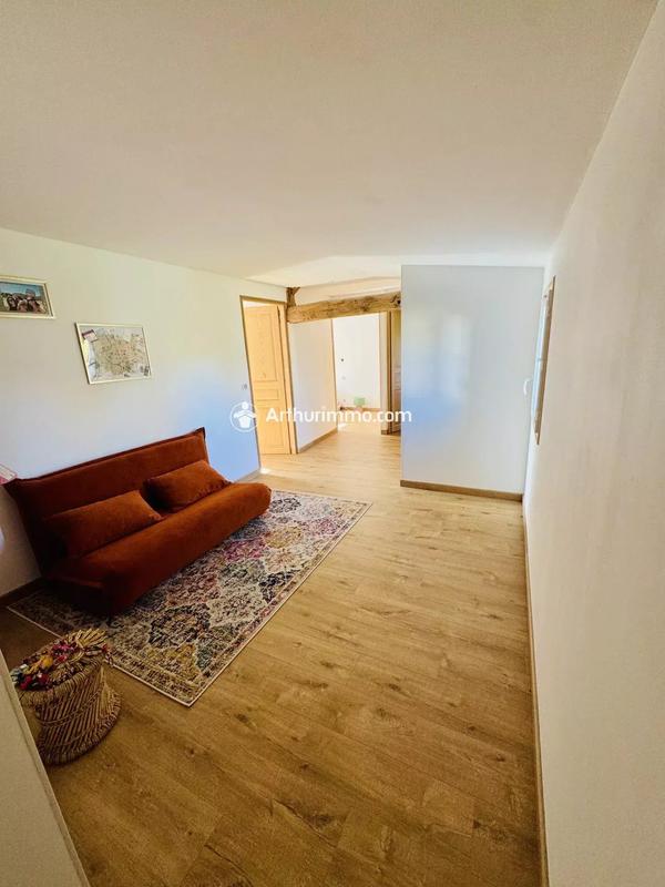 Maison - 201 m² - 6 pièces