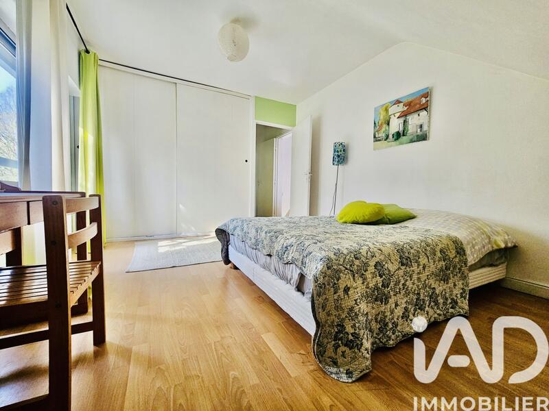 Maison - 191 m² - 9 pièces