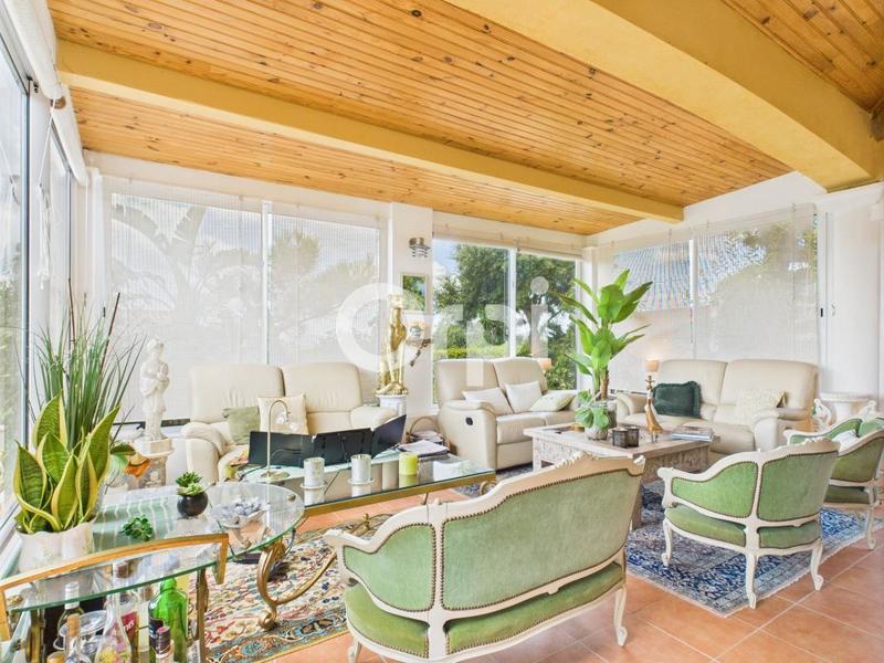 Villa - 170 m² - 6 pièces