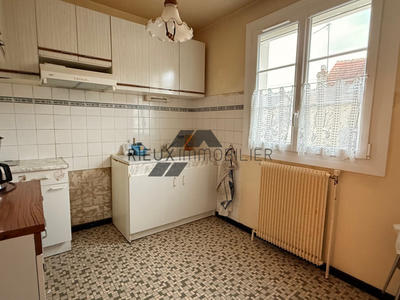Propriété - 95 m² - 5 pièces