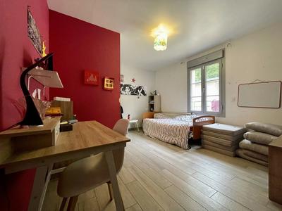 Maison - 193 m² - 8 pièces