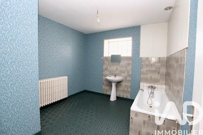 Maison - 140 m² - 5 pièces