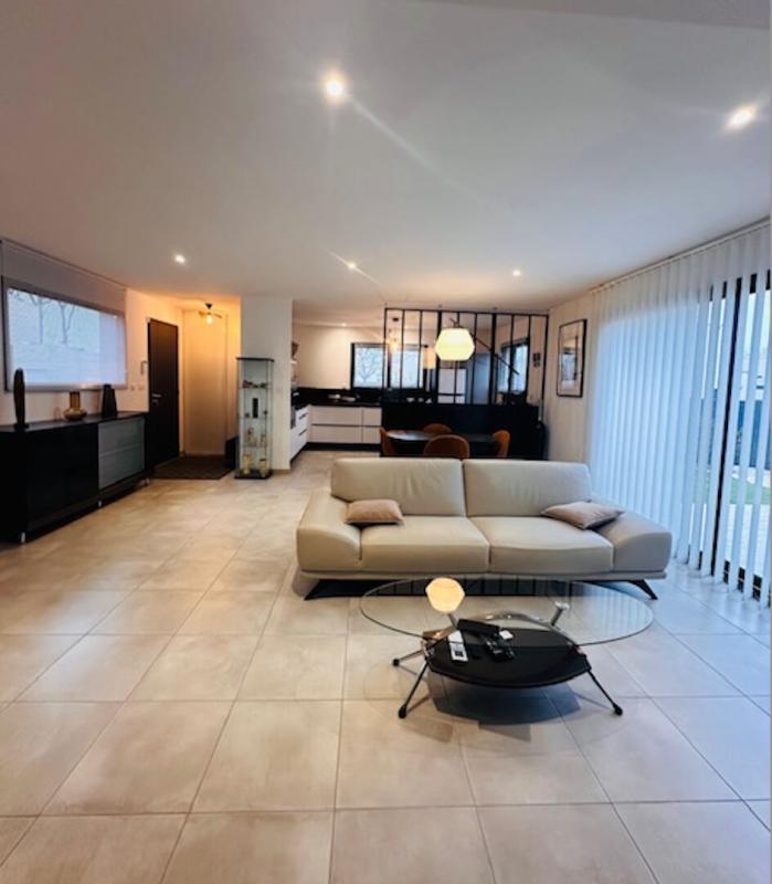 Maison - 97 m² - 4 pièces