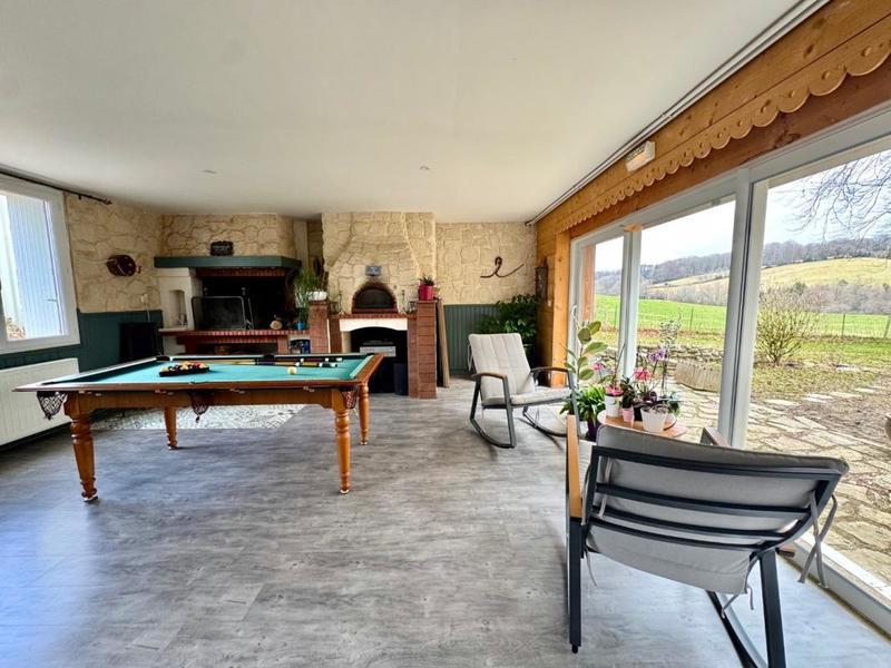 Maison - 400 m² - 15 pièces