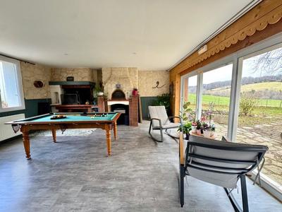 Maison - 400 m² - 15 pièces