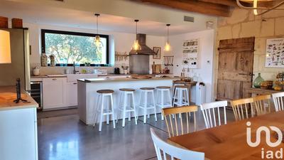 Maison - 360 m² - 10 pièces