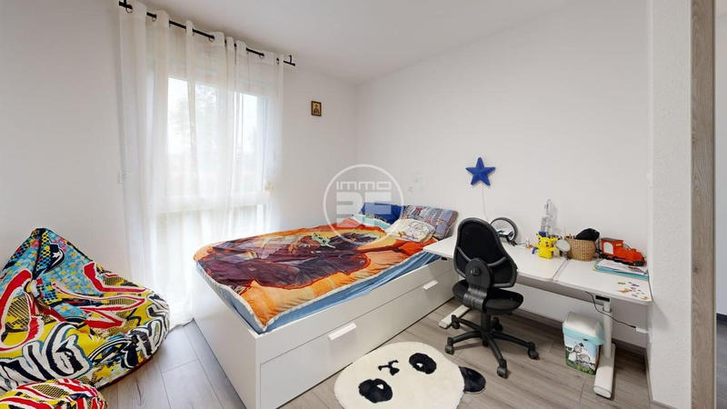 Maison - 250 m² - 7 pièces