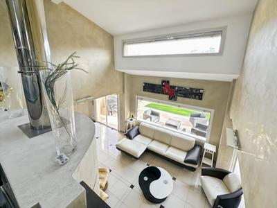 Maison - 175 m² - 5 pièces