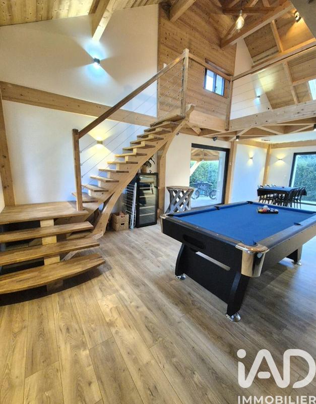 Maison - 180 m² - 5 pièces