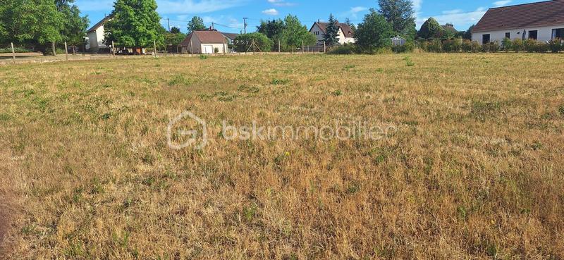 Terrain constructible - 1 404 m²