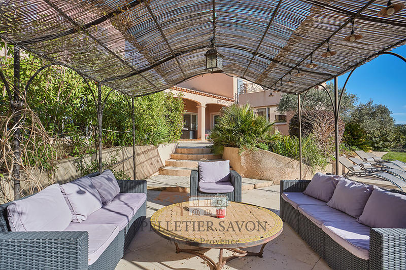 Demeure - 310 m² - 10 pièces