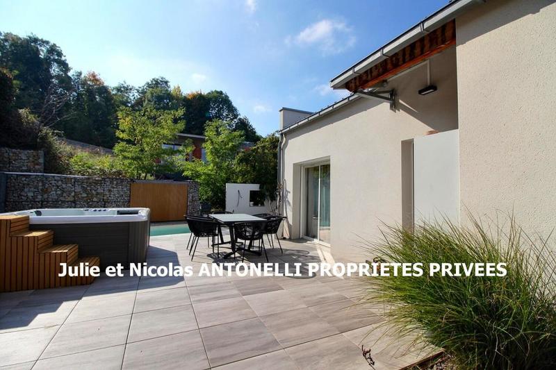 Maison - 147 m² - 6 pièces