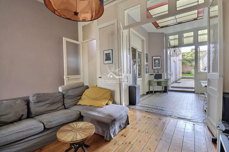 Maison - 196 m² - 6 pièces