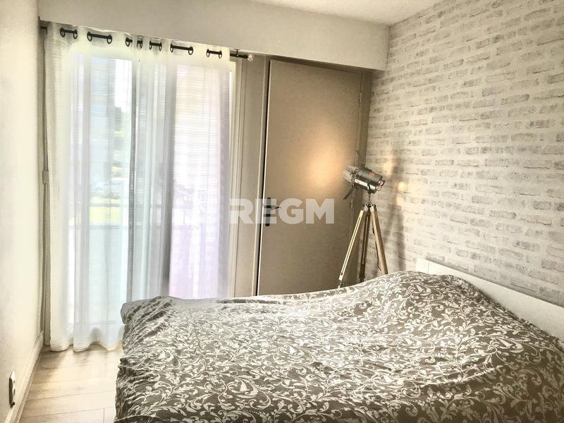 Appartement - 92 m² - 5 pièces