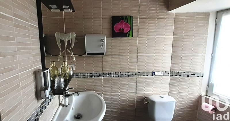 Maison - 280 m² - 16 pièces