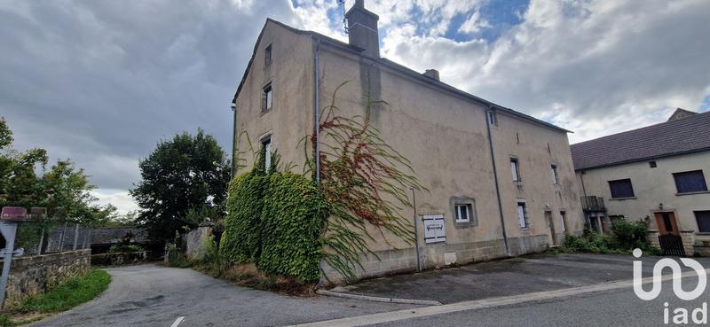 Maison - 233 m² - 8 pièces