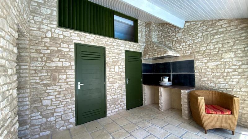 Propriété - 350 m² - 9 pièces