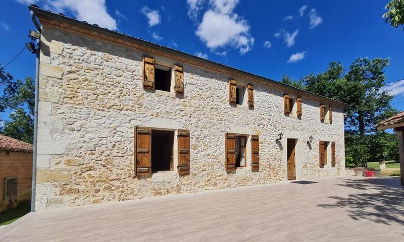 Propriété - 185 m² - 5 pièces