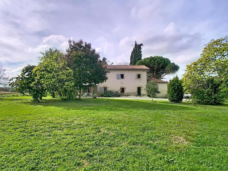 Maison - 168 m² - 7 pièces