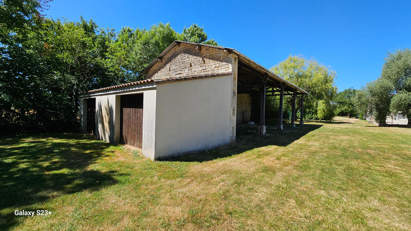 Maison - 400 m² - 11 pièces