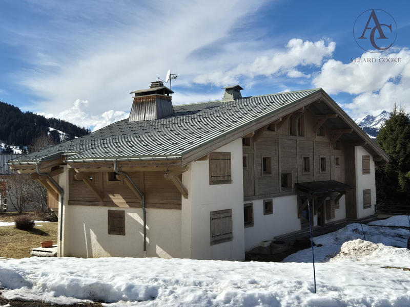 Appartement - 98 m² - 4 pièces