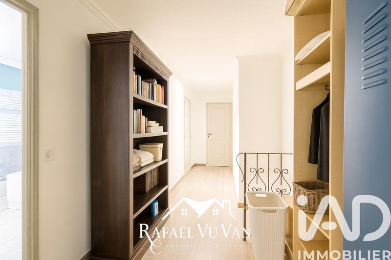 Maison - 156 m² - 8 pièces