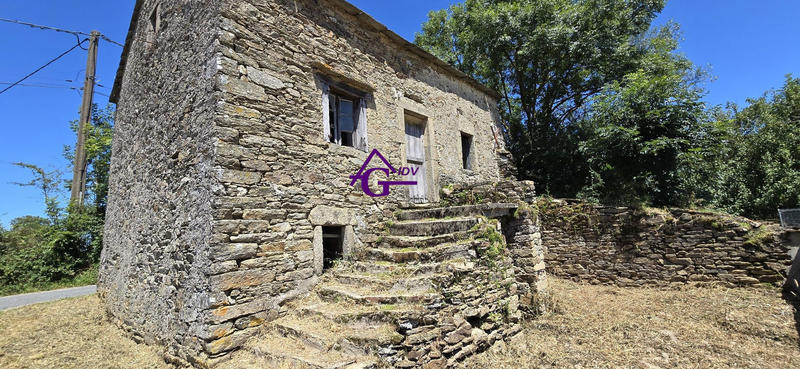 Maison traditionnelle - 80 m² - 2 pièces