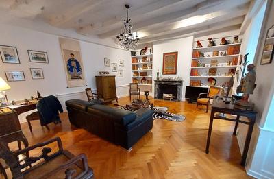 Appartement - 207 m² - 7 pièces