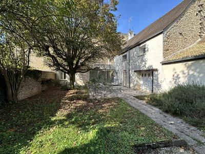 Maison ancienne - 151 m² - 8 pièces