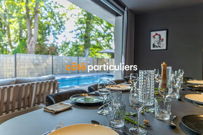 Maison - 260 m² - 7 pièces