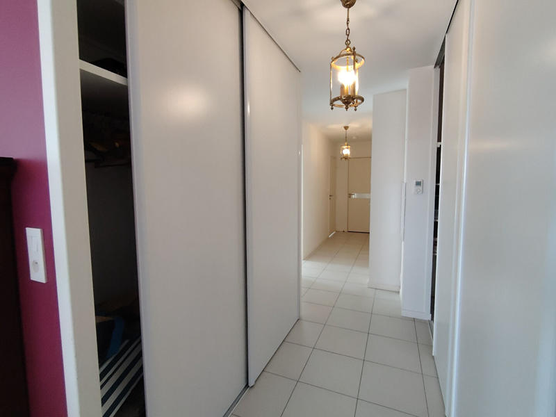 Appartement - 95 m² - 3 pièces