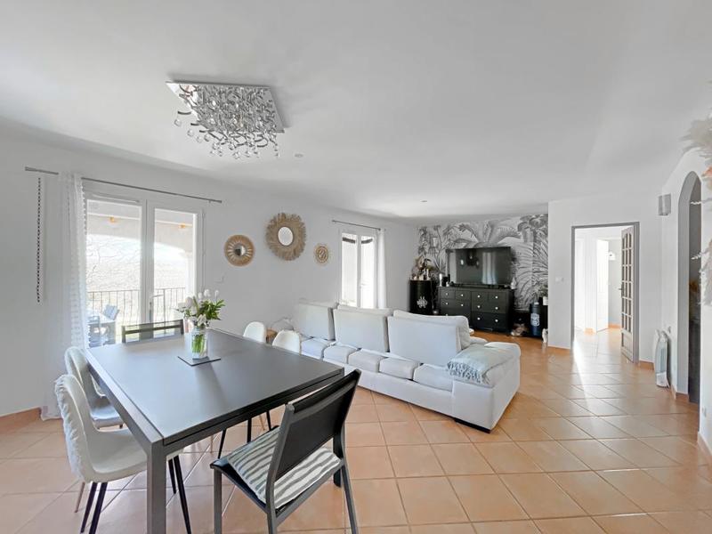 Villa - 126 m² - 6 pièces