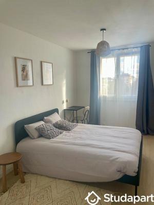 Chambre - 11 m² - 1 pièce